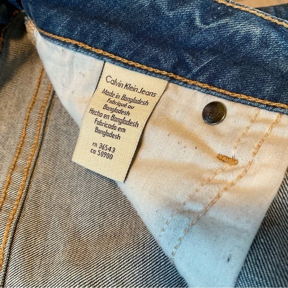 Calvin Klein Shorts Denim Jean Size 28 Bermuda Length - Picture 6 of 7